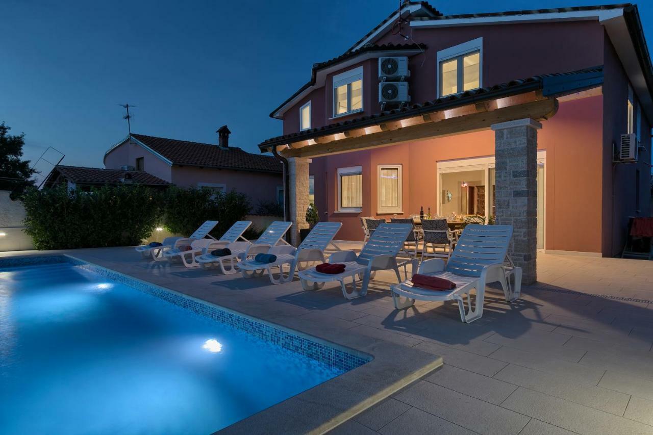 Holiday Home Nikol Pula Buitenkant foto